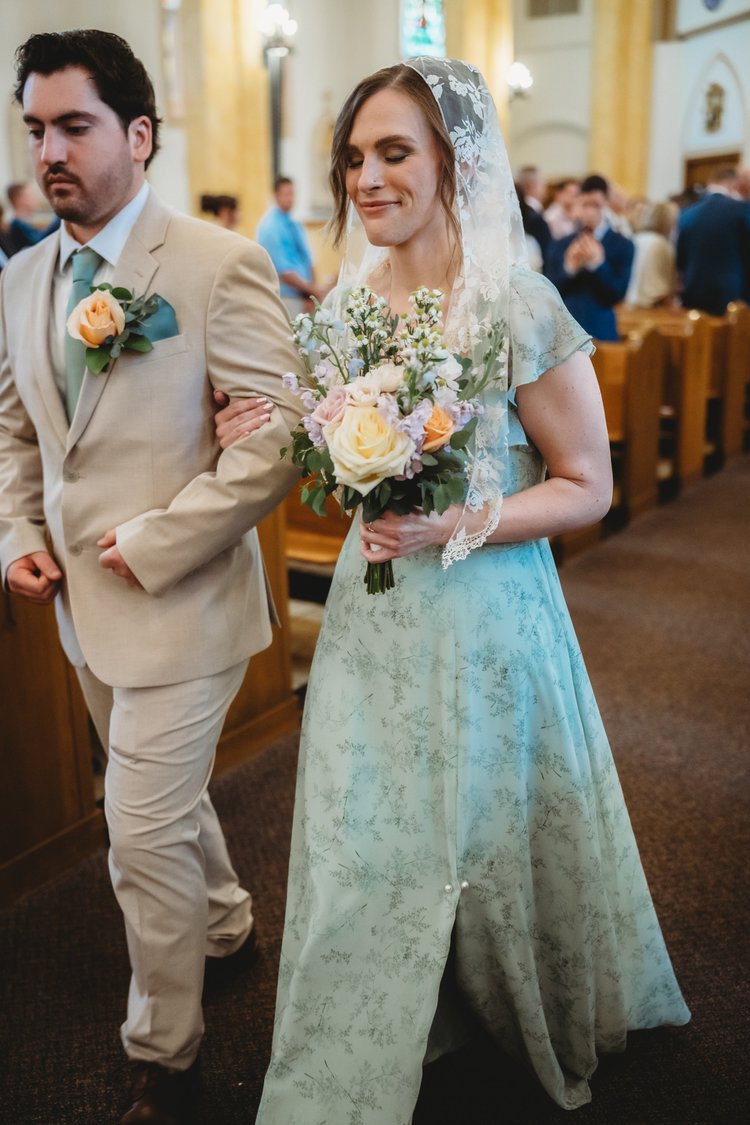 Erin Jimmy wedding aisle arrangement by Domenic Graziano Flowers