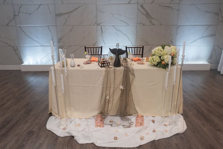 Wedding head table florals, detail 2 by Domenic Graziano Flowers