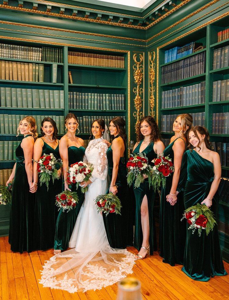 Moller wedding aisle arrangement by Domenic Graziano Flowers