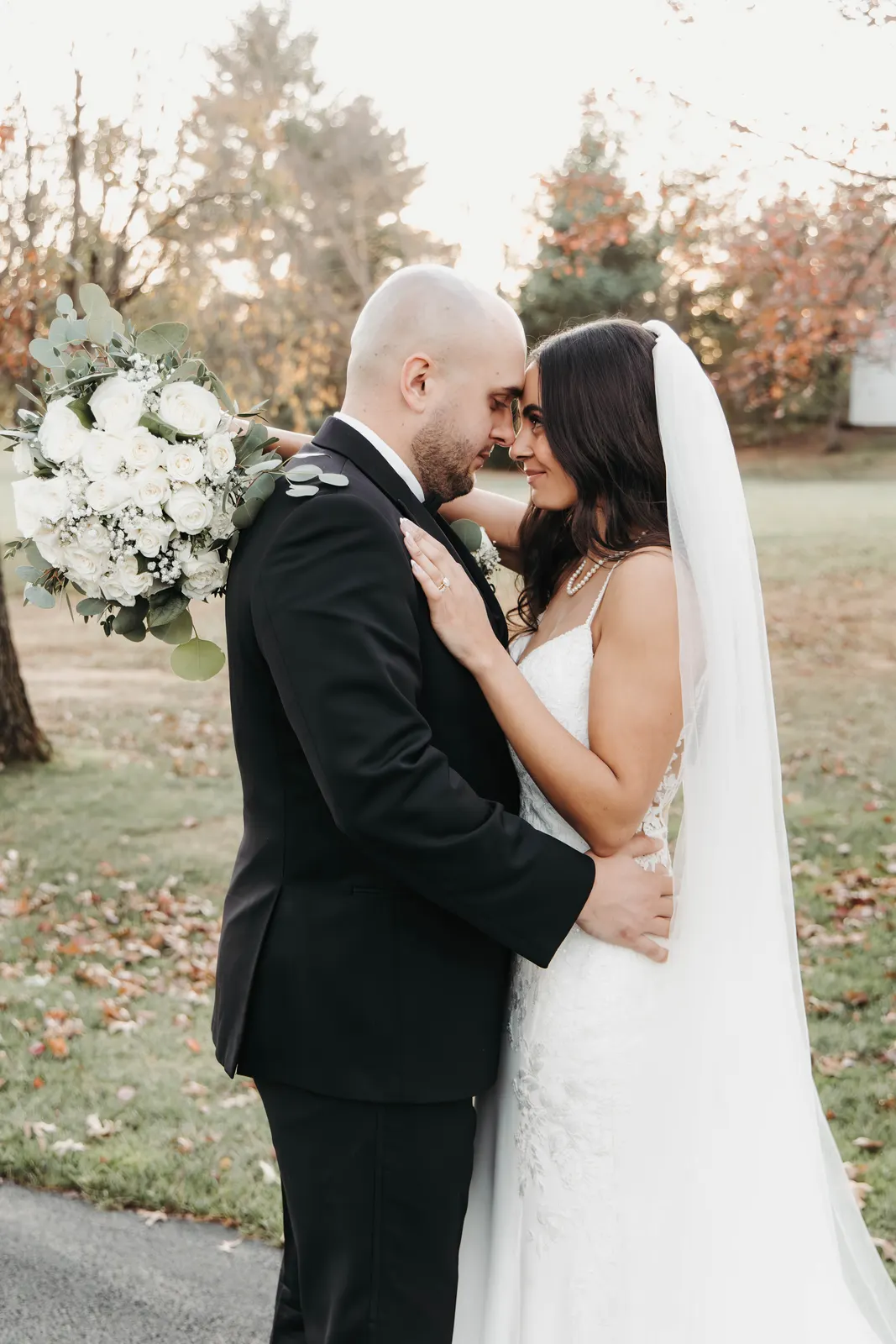 Carlin wedding aisle arrangement at Northampton Valley Country Club by Domenic Graziano Flowers