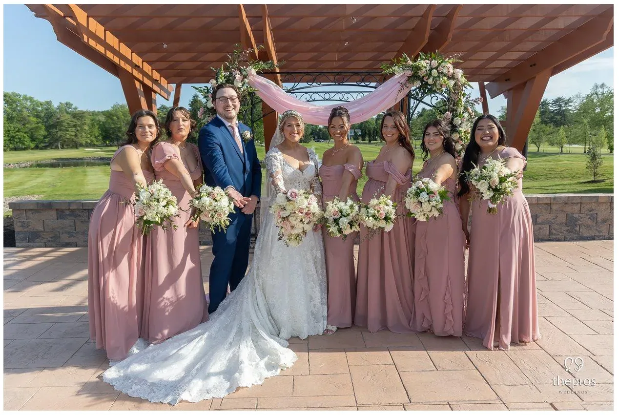 Saskin wedding ceremony arrangement at The Lark by Domenic Graziano Flowers